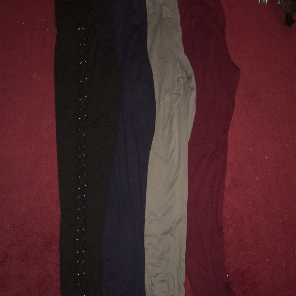 4 pairs of Rue 21 leggings.